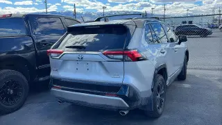Toyota RAV4 Híbrido 2022 AWD XSE SUV de 4 puertas
