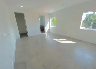 Propiedad en alquiler con 3 habitaciones y 3.5 baños en Miami