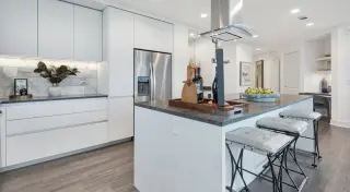 Propiedad en alquiler con 0 habitaciones y 1 baño en Austin