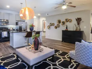 Propiedad en alquiler con 0 habitaciones y 1 baño en Austin