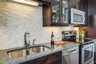 Propiedad en alquiler con 0 habitaciones y 1 baño en Austin