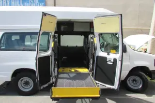 2011 Ford E-Series E-350 SD