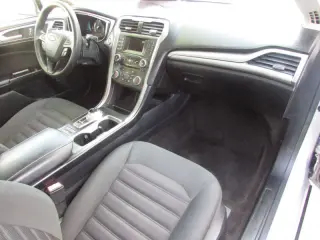 2017 Ford Fusion Hybrid SE