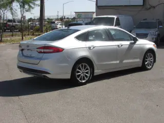 2017 Ford Fusion Hybrid SE