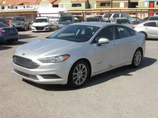 2017 Ford Fusion Hybrid SE
