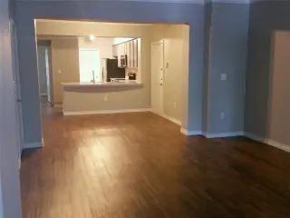 Propiedad en alquiler con 0 habitaciones y 1 baño en Austin