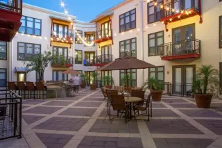 Propiedad en alquiler con 0 habitaciones y 1 baño en Austin