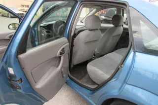 2001 Ford Focus LX