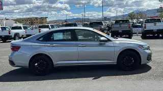 Volkswagen Jetta 2024 SE 4dr Sedan
