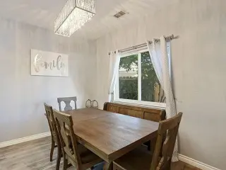 Propiedad en alquiler con 3 habitaciones y 2.5 baños en Lodi