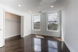 Propiedad en alquiler con 4 habitaciones y 2 baños en Chicago