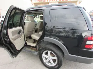 2006 Ford Explorer XLT