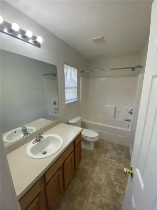 Propiedad en alquiler con 3 habitaciones y 2 baños en Springfield