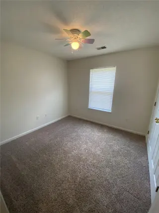 Propiedad en alquiler con 3 habitaciones y 2 baños en Springfield