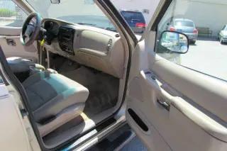 1999 Ford Explorer XLS