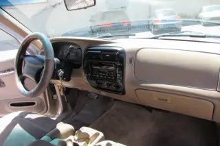 1999 Ford Explorer XLS