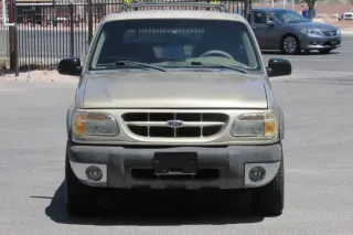 1999 Ford Explorer XLS