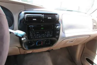 1999 Ford Explorer XLS