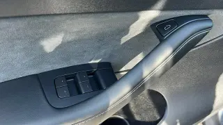 Tesla Model Y 2023 AWD Long Range 4dr Crossover