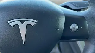 Tesla Model Y 2023 AWD Long Range 4dr Crossover