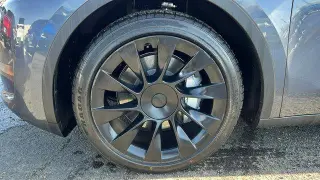Tesla Model Y 2023 AWD Long Range 4dr Crossover
