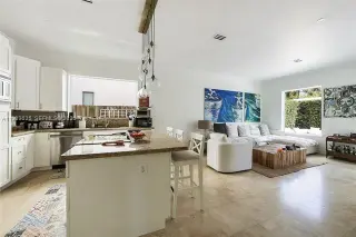 Propiedad en alquiler con 5 habitaciones y 5.5 baños en Miami
