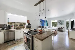 Propiedad en alquiler con 5 habitaciones y 5.5 baños en Miami