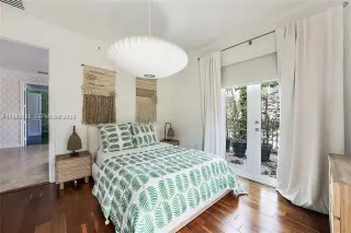 Propiedad en alquiler con 5 habitaciones y 5.5 baños en Miami