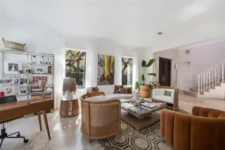 Propiedad en alquiler con 5 habitaciones y 5.5 baños en Miami