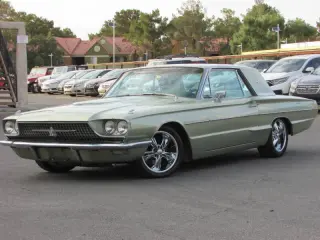 1966 Ford Thunderbird