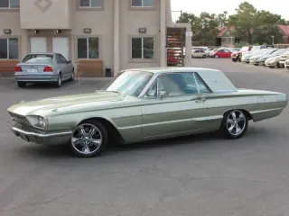 1966 Ford Thunderbird
