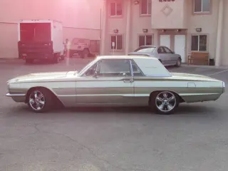 1966 Ford Thunderbird