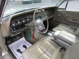 1966 Ford Thunderbird