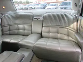 1966 Ford Thunderbird