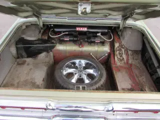 1966 Ford Thunderbird