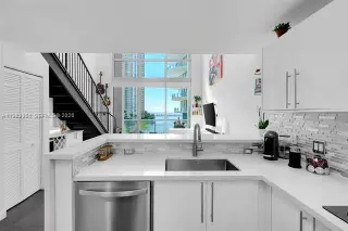 Propiedad en alquiler con 1 dormitorio y 1.5 baños en Miami