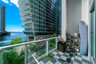 Propiedad en alquiler con 1 dormitorio y 1.5 baños en Miami