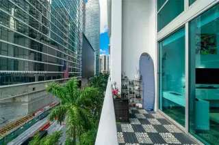 Propiedad en alquiler con 1 dormitorio y 1.5 baños en Miami