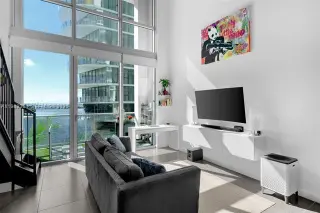 Propiedad en alquiler con 1 dormitorio y 1.5 baños en Miami