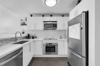 Propiedad en alquiler con 1 dormitorio y 1.5 baños en Miami