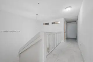 Propiedad en alquiler con 2 habitaciones y 2.5 baños en Miami