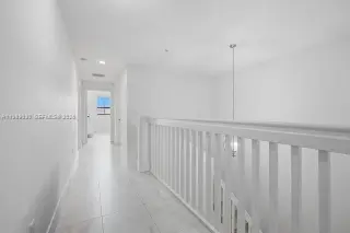 Propiedad en alquiler con 2 habitaciones y 2.5 baños en Miami