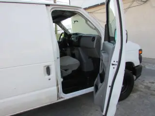 2011 Ford E-Series E-150
