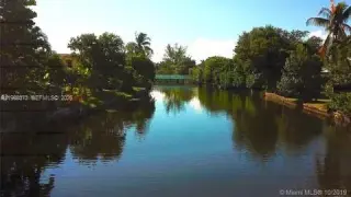 Propiedad en alquiler con 3 habitaciones y 2 baños en El Portal