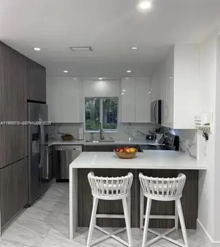 Propiedad en alquiler con 3 habitaciones y 2 baños en El Portal