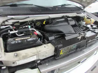 2006 Ford E-Series E-350 SD Chateau