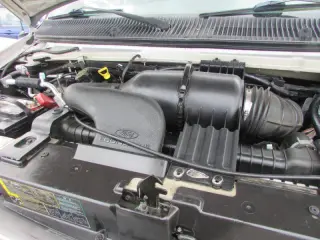 2006 Ford E-Series E-350 SD Chateau