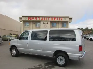 2006 Ford E-Series E-350 SD Chateau