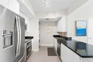 Propiedad en alquiler con 2 habitaciones y 2 baños en Miami