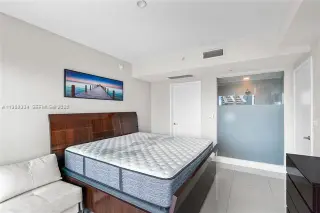 Propiedad en alquiler con 2 habitaciones y 2 baños en Miami